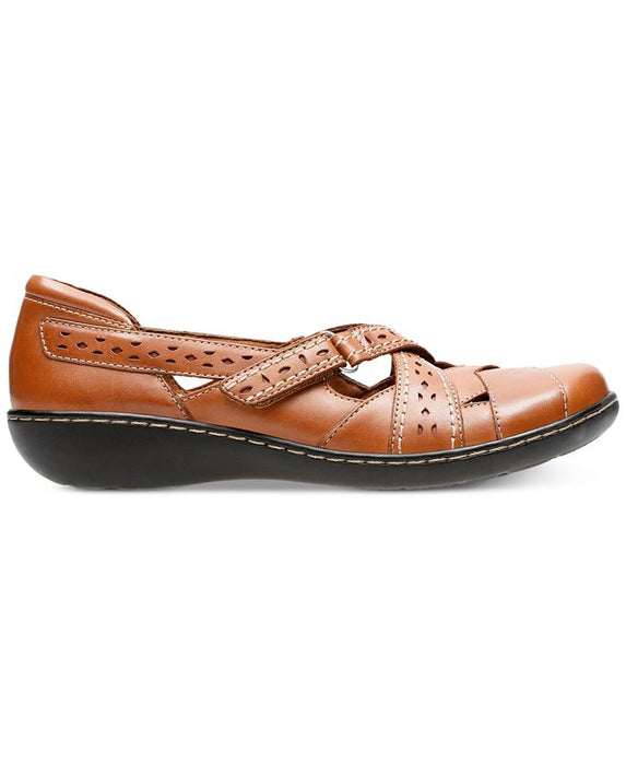 Clarks Collection Women's Ashland Spin Flats
